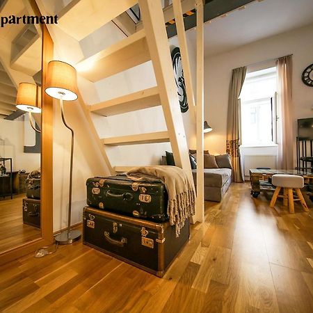 City Apartment Wina Bagian luar foto
